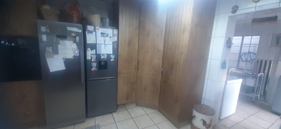 4 Bedroom Property for Sale in Albertinia Western Cape